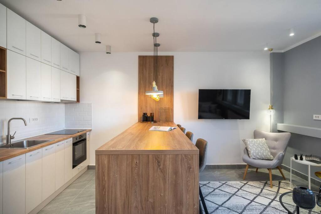 בוקרשט Stylish Apartament Magheru מראה חיצוני תמונה